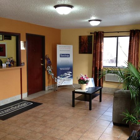 Travelodge By Wyndham Muskegon Εξωτερικό φωτογραφία